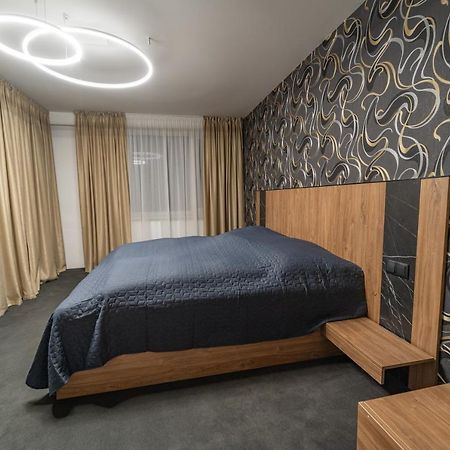 Hotel Zemplin Требишов Экстерьер фото