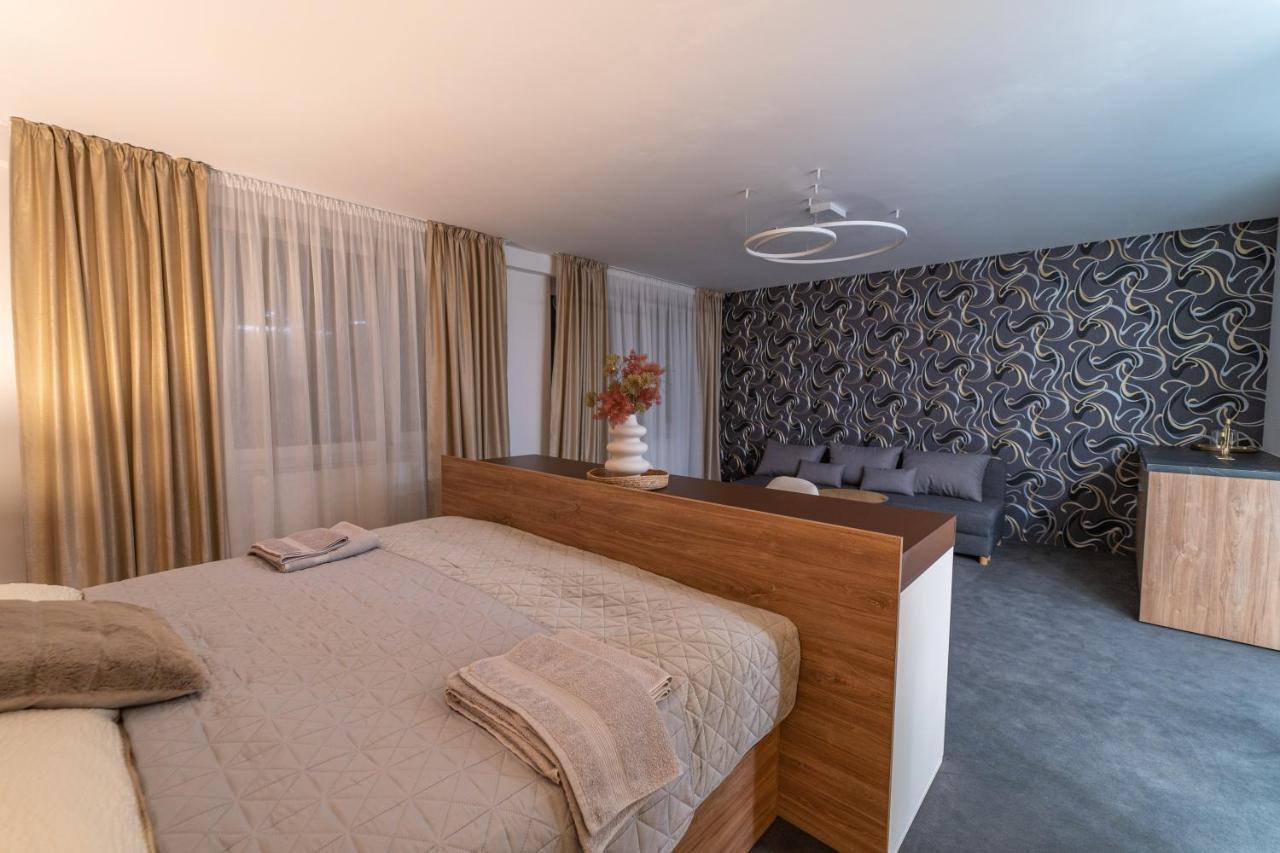 Hotel Zemplin Требишов Экстерьер фото