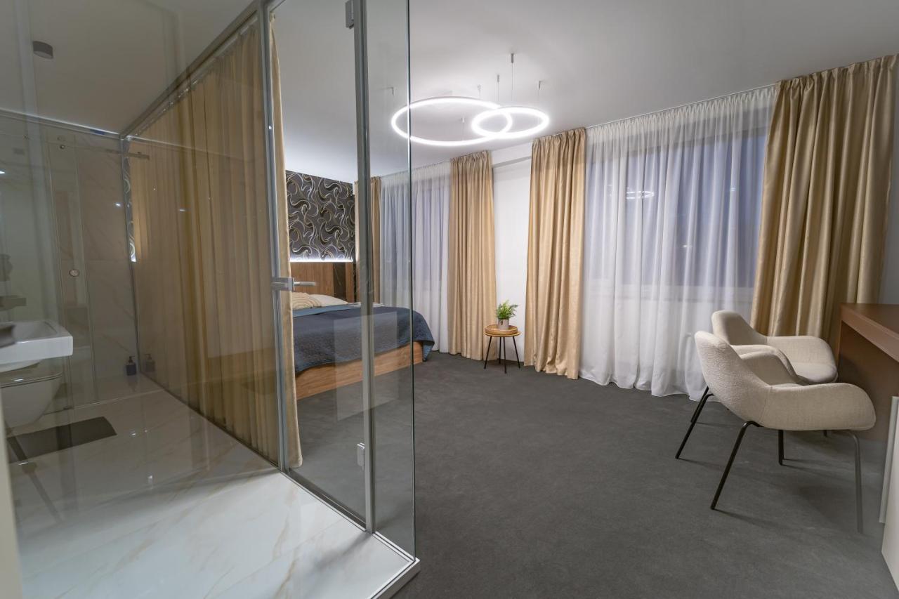 Hotel Zemplin Требишов Экстерьер фото
