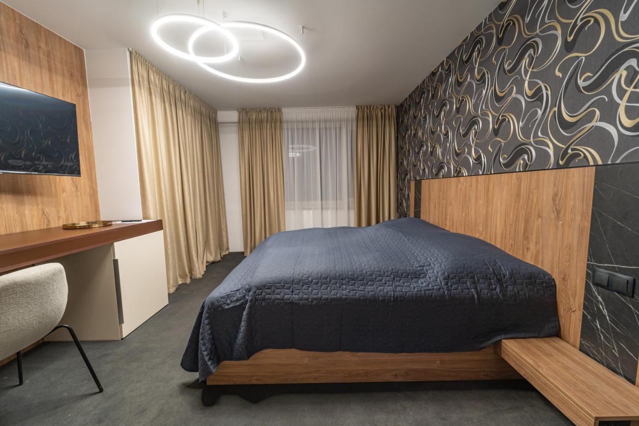 Hotel Zemplin Требишов Экстерьер фото