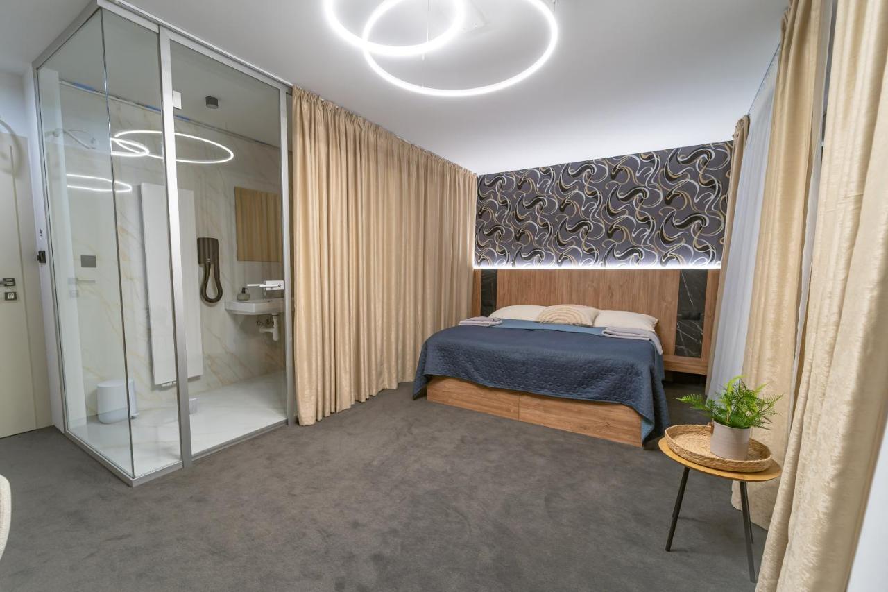 Hotel Zemplin Требишов Экстерьер фото